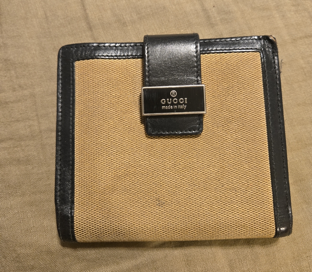 Gucci Beige and Black Canvas Wallet